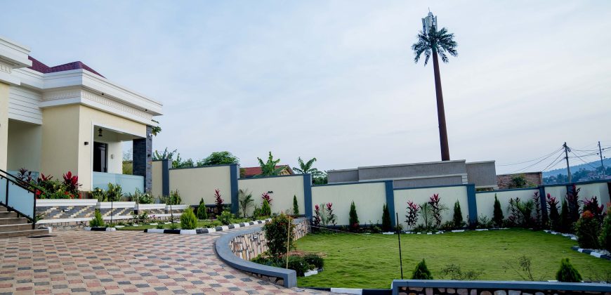 Elegant 5-Bedroom Modern Home in Prime Remera-Kabeza