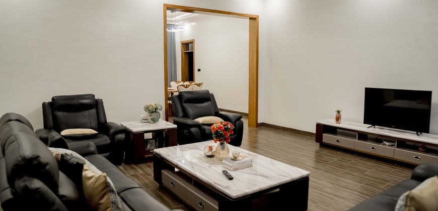 Elegant 5-Bedroom Modern Home in Prime Remera-Kabeza